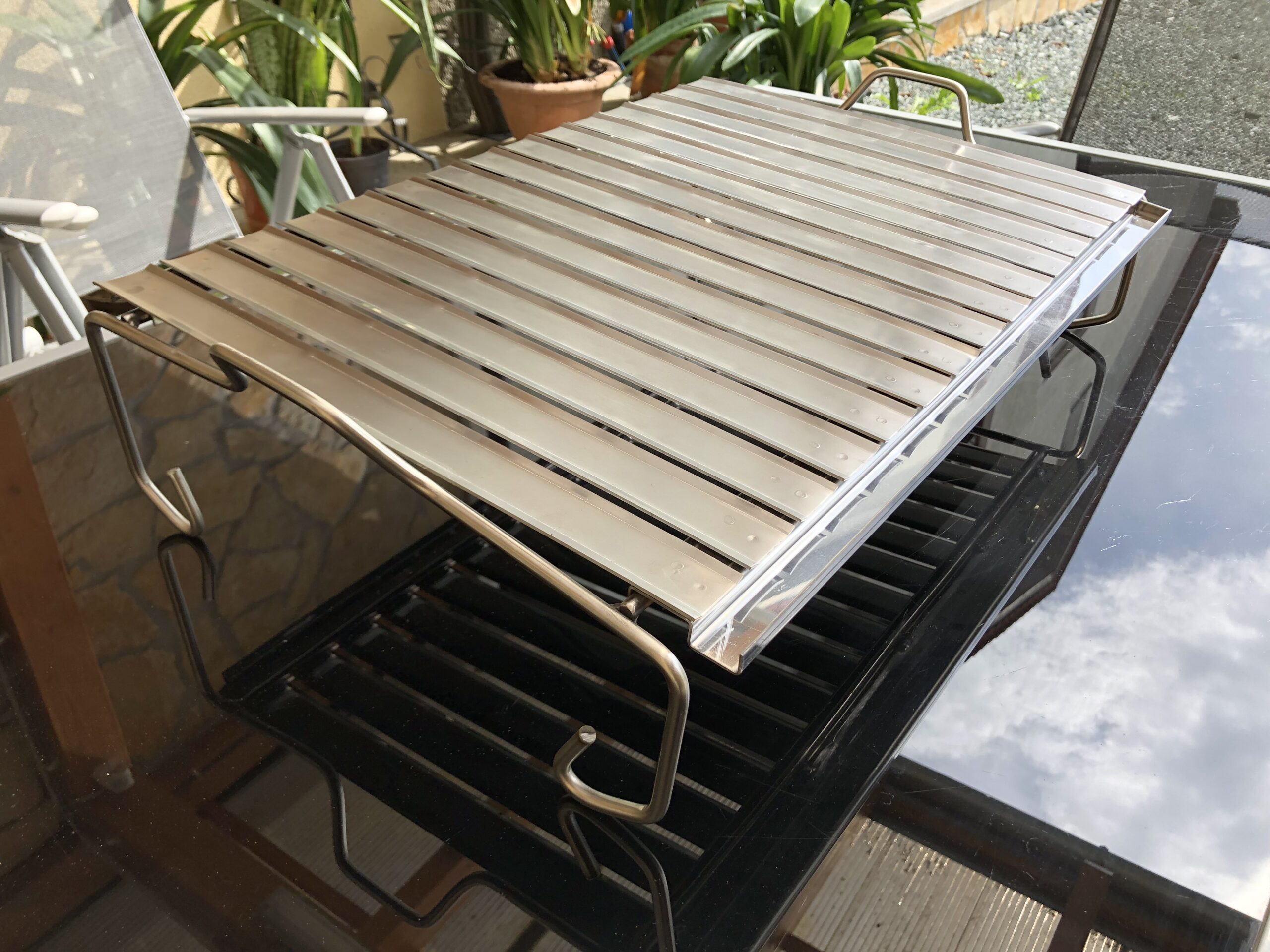 Gesundheitsgrillrost Edelstahl mit Füßen – Bild 2